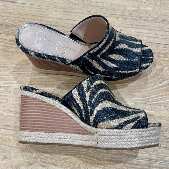 Jessica Simpson wedges - Picture 2 of 3